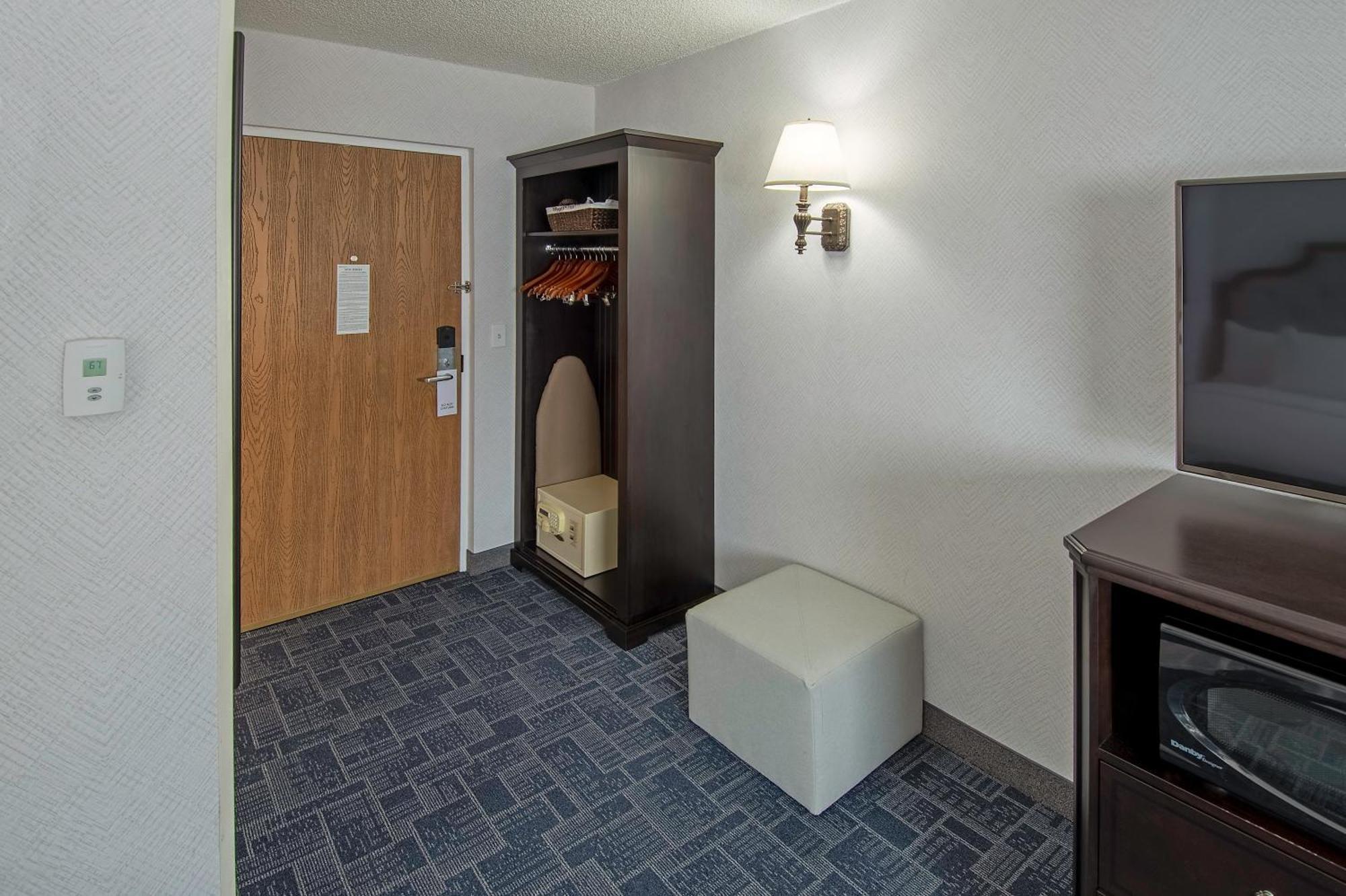 Holland Hotel Free Parking Jersey City Exteriör bild